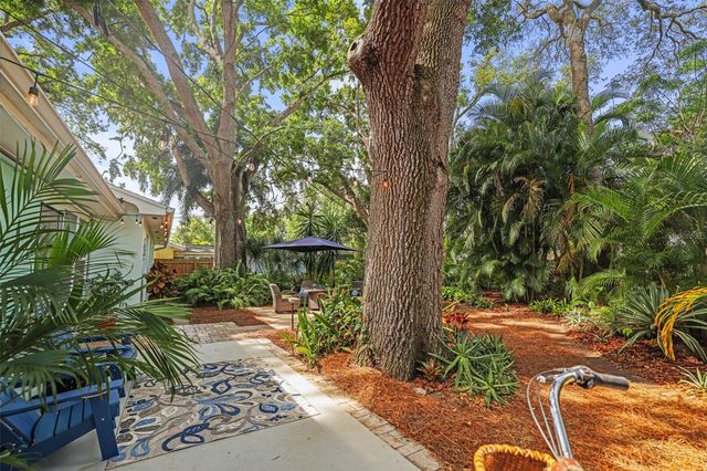 1738 SAN MATEO DRIVE, Dunedin, FL 34698