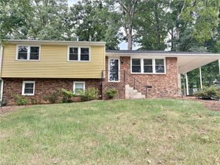 2702 Hill N Dale Drive, Greensboro, NC 27408
