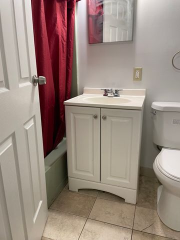 88 Wakelee Road APT 22, Waterbury, CT 06705