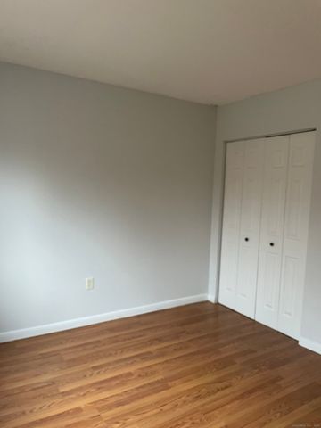 88 Wakelee Road APT 22, Waterbury, CT 06705