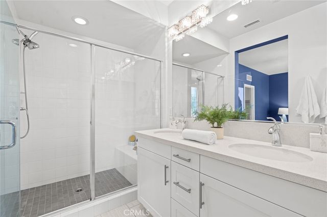 5246 Pacific Terrace, Hawthorne, CA 90250