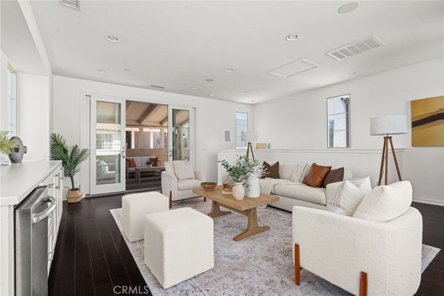 5246 Pacific Terrace, Hawthorne, CA 90250