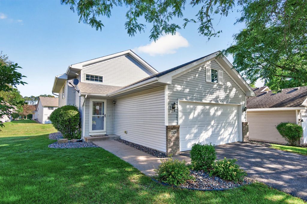 25626 Forest Boulevard Lane, Wyoming, MN 55092 — exterior