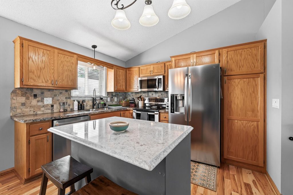 25626 Forest Boulevard Lane, Wyoming, MN 55092 — photo 5
