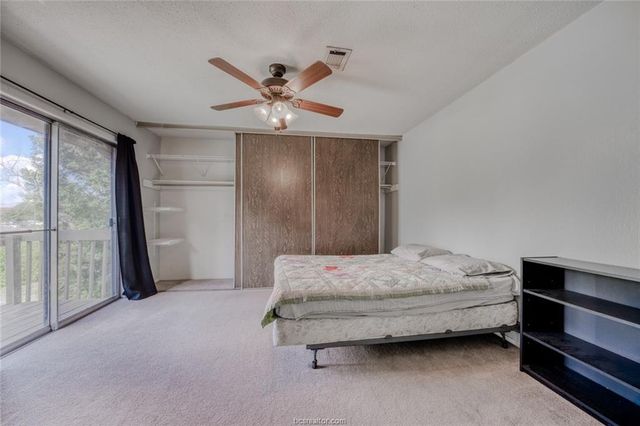 4401 Carter Creek Parkway 15, Bryan, TX 77802