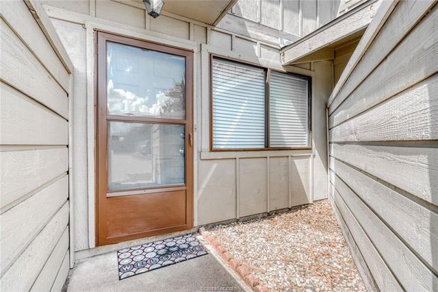 4401 Carter Creek Parkway 15, Bryan, TX 77802