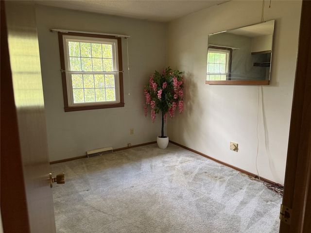 1301 ERIE Street, Saegertown, PA 16433