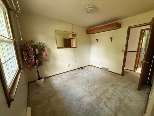 1301 ERIE Street, Saegertown, PA 16433