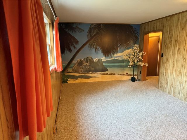 1301 ERIE Street, Saegertown, PA 16433