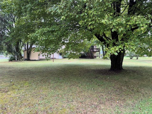 1301 ERIE Street, Saegertown, PA 16433