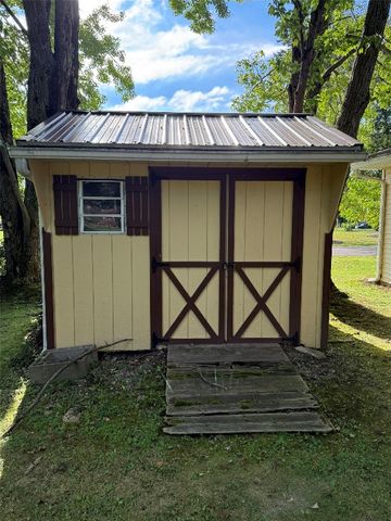 1301 ERIE Street, Saegertown, PA 16433