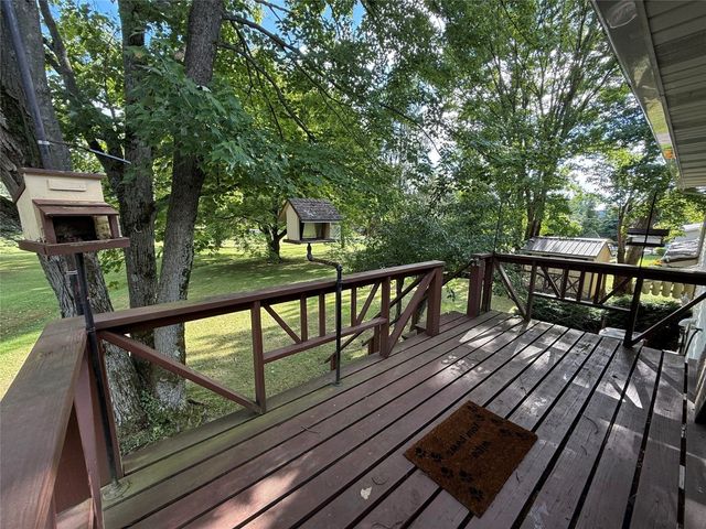 1301 ERIE Street, Saegertown, PA 16433