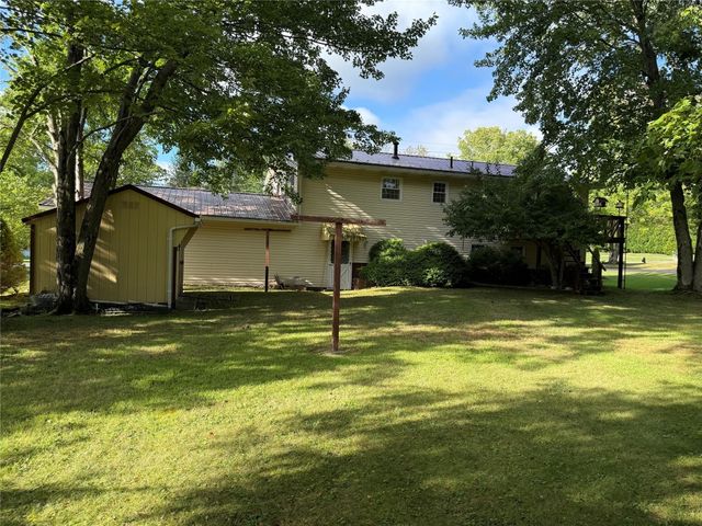 1301 ERIE Street, Saegertown, PA 16433