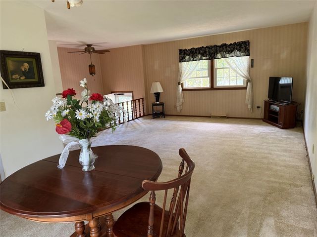 1301 ERIE Street, Saegertown, PA 16433