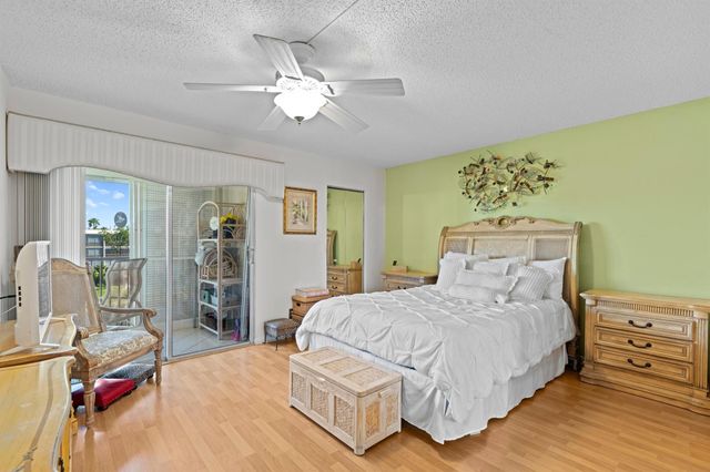 14360 Strathmore Lane 404, Delray Beach, FL 33446