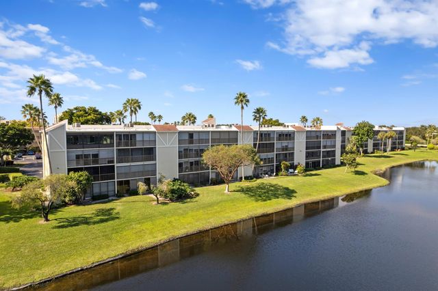 14360 Strathmore Lane 404, Delray Beach, FL 33446