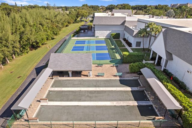 14360 Strathmore Lane 404, Delray Beach, FL 33446