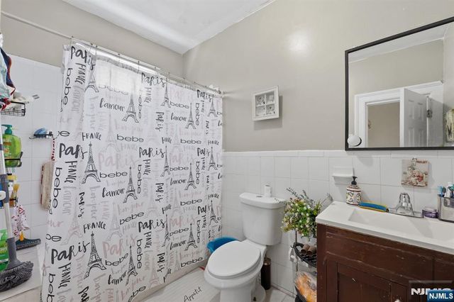 120 Hutton Street, Jersey City, NJ 07307