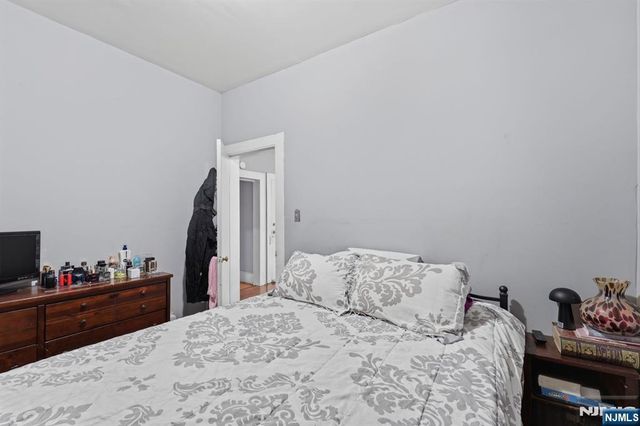 120 Hutton Street, Jersey City, NJ 07307