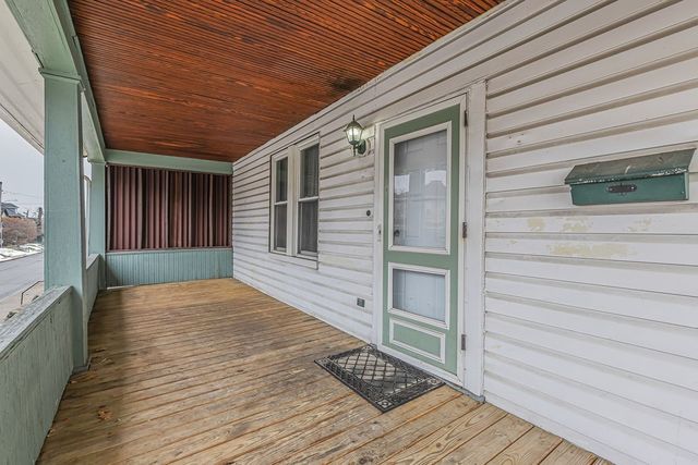 194 Clay Street, Rochester, PA 15074