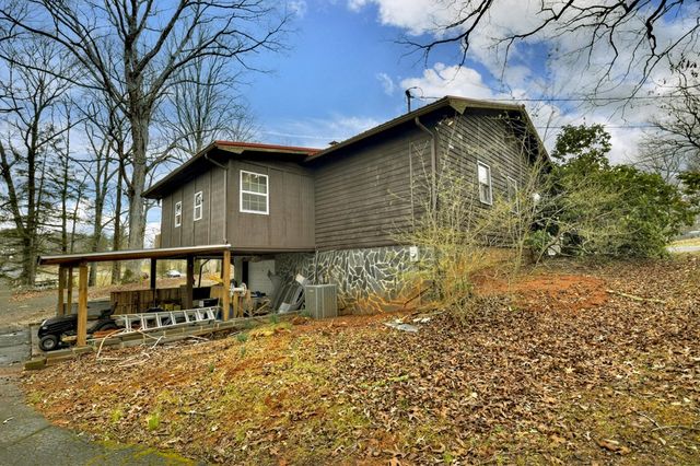 2800 Mobile Road, Copperhill, TN 37317
