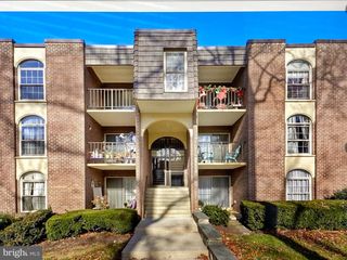 3334 WOODBURN VILLAGE DR #31, Annandale, VA 22003