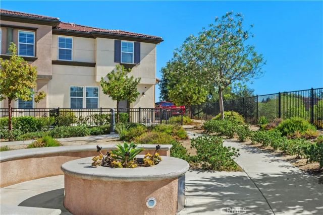 40410 Calle Real, Murrieta, CA 92563