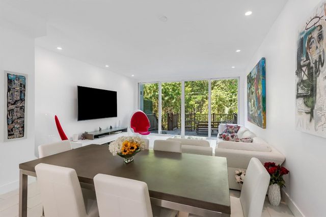 2477 NE 135th Street, North Miami, FL 33181