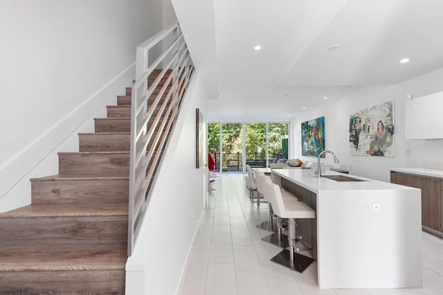 2477 NE 135th Street, North Miami, FL 33181