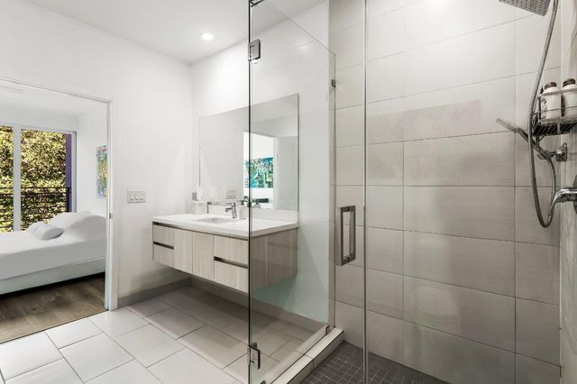 2477 NE 135th Street, North Miami, FL 33181