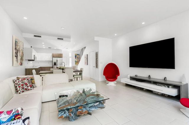 2477 NE 135th Street, North Miami, FL 33181