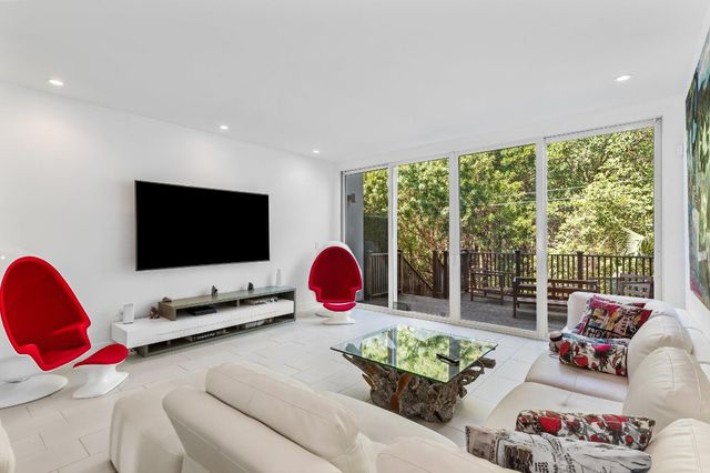 2477 NE 135th Street, North Miami, FL 33181