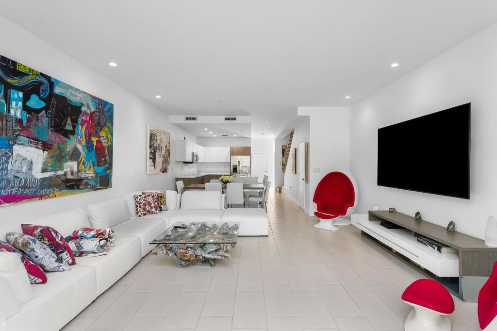 2477 NE 135th Street, North Miami, FL 33181