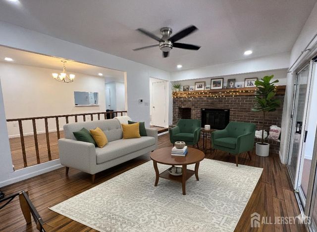 68 Delancy Court, North Brunswick, NJ 08902