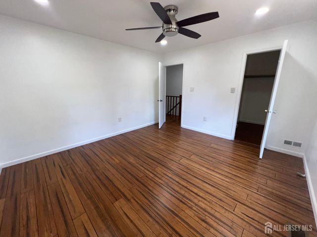 68 Delancy Court, North Brunswick, NJ 08902