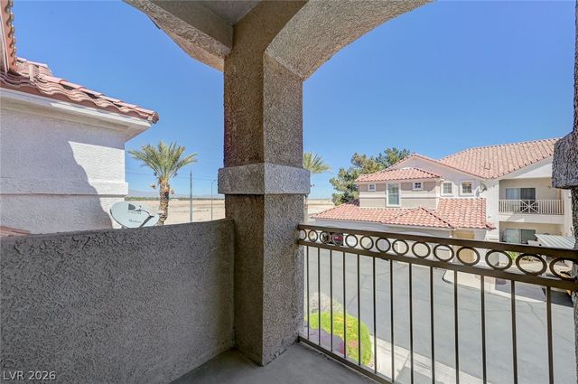 8555 West Russell Road 2105, Las Vegas, NV 89113