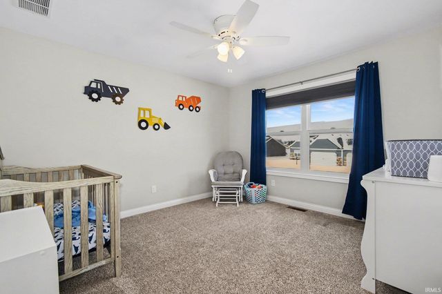 3940 E Kings Pass, Warsaw, IN 46582