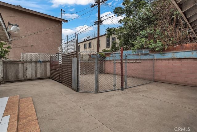 127 W 111th St, Los Angeles, CA 90061