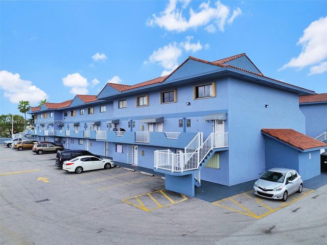 240 W 68th St 213, Hialeah, FL 33014