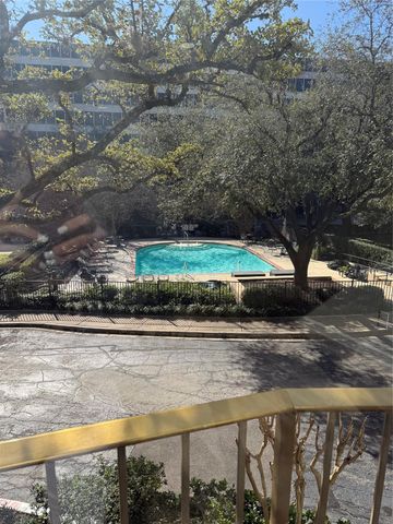 5050 Ambassador Way 212, Houston, TX 77056