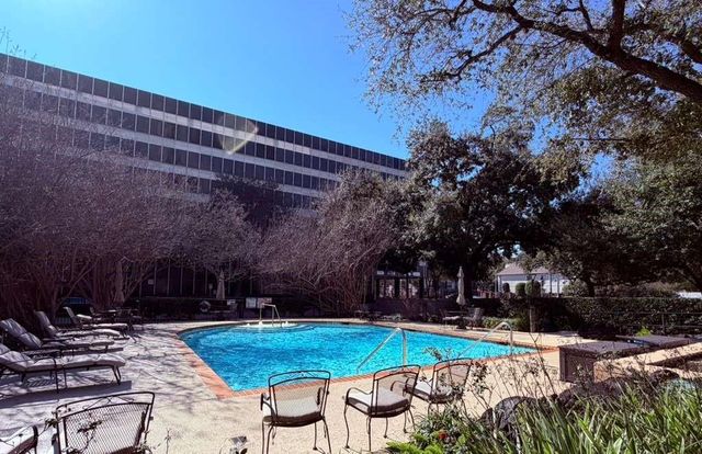 5050 Ambassador Way 212, Houston, TX 77056