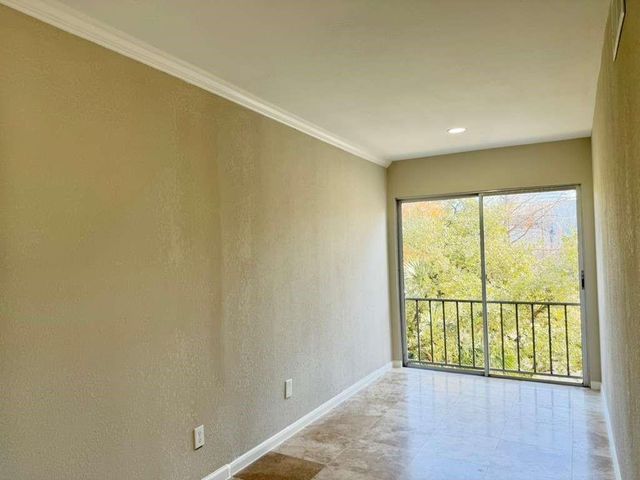 5050 Ambassador Way 212, Houston, TX 77056