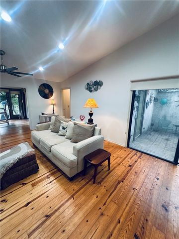 155 LInkside Drive, St Simons Island, GA 31522