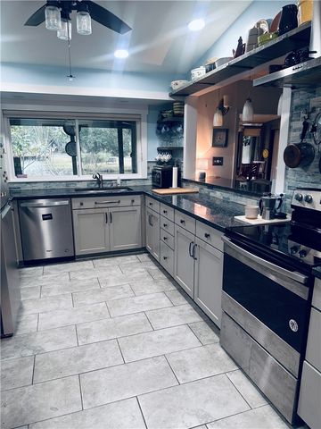 155 LInkside Drive, St Simons Island, GA 31522