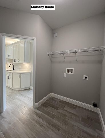 4646 Chanteuse Parkway, Crestview, FL 32539