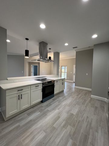 4646 Chanteuse Parkway, Crestview, FL 32539