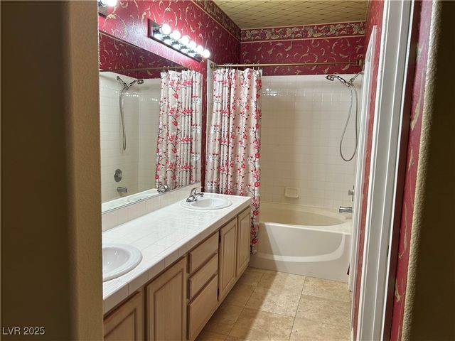 1136 Scenic Crest Drive, Henderson, NV 89052