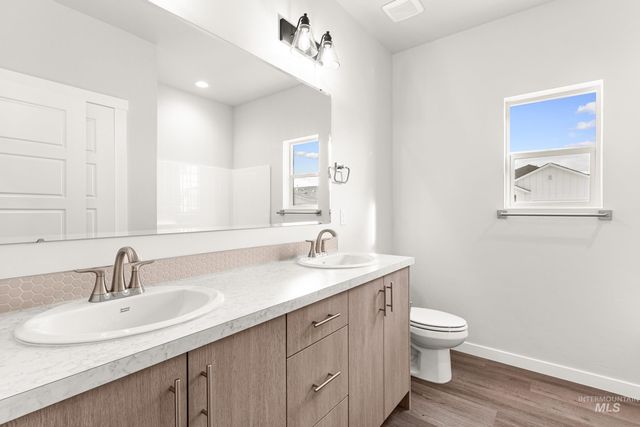 17749 N Hugh Glass Way, Nampa, ID 83687