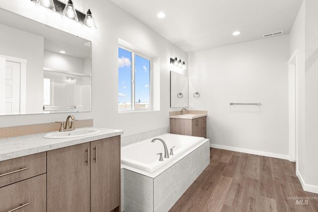 17749 N Hugh Glass Way, Nampa, ID 83687