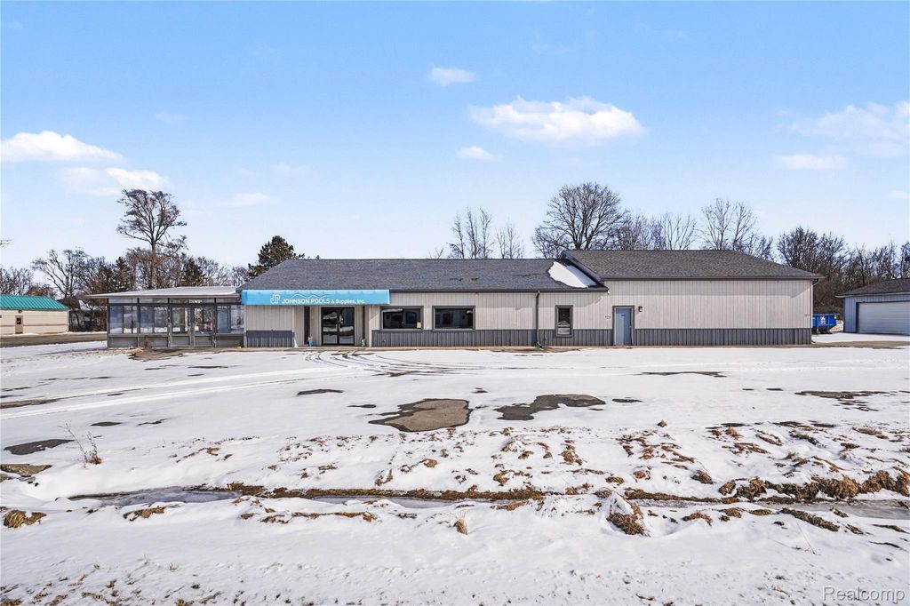 6017 W Pierson Road, Mt. Morris Township, MI 48433